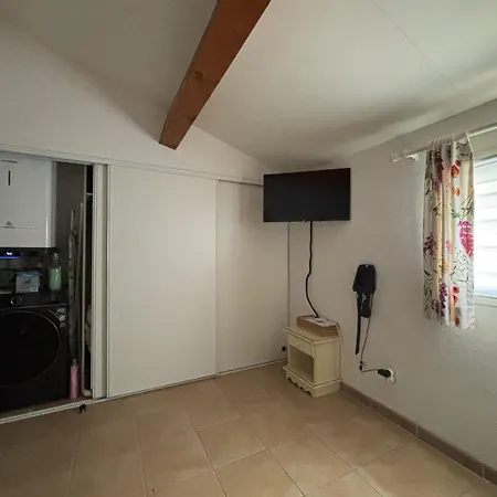 Vila P Minervois G N02 3p4